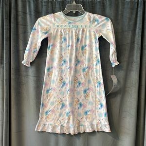 5T Elsa from Frozen nightgown. NEW